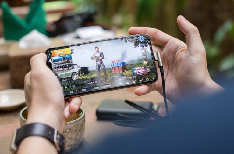 Read more about the article 5 Reasons Why Gaming Is The Fastest Growing Industry Today